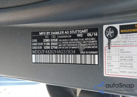 2017 Mercedes-Benz E 300 4Matic z USA, uszkodzony, nr VIN WDDZF4KB2HA037834